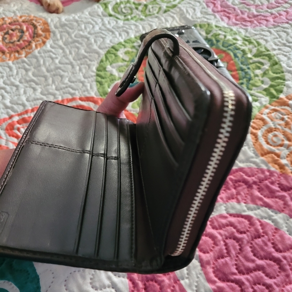 NWOT 💥💖 new price almost half price !!Coach  signature cloth /leather - Picture 6 of 16